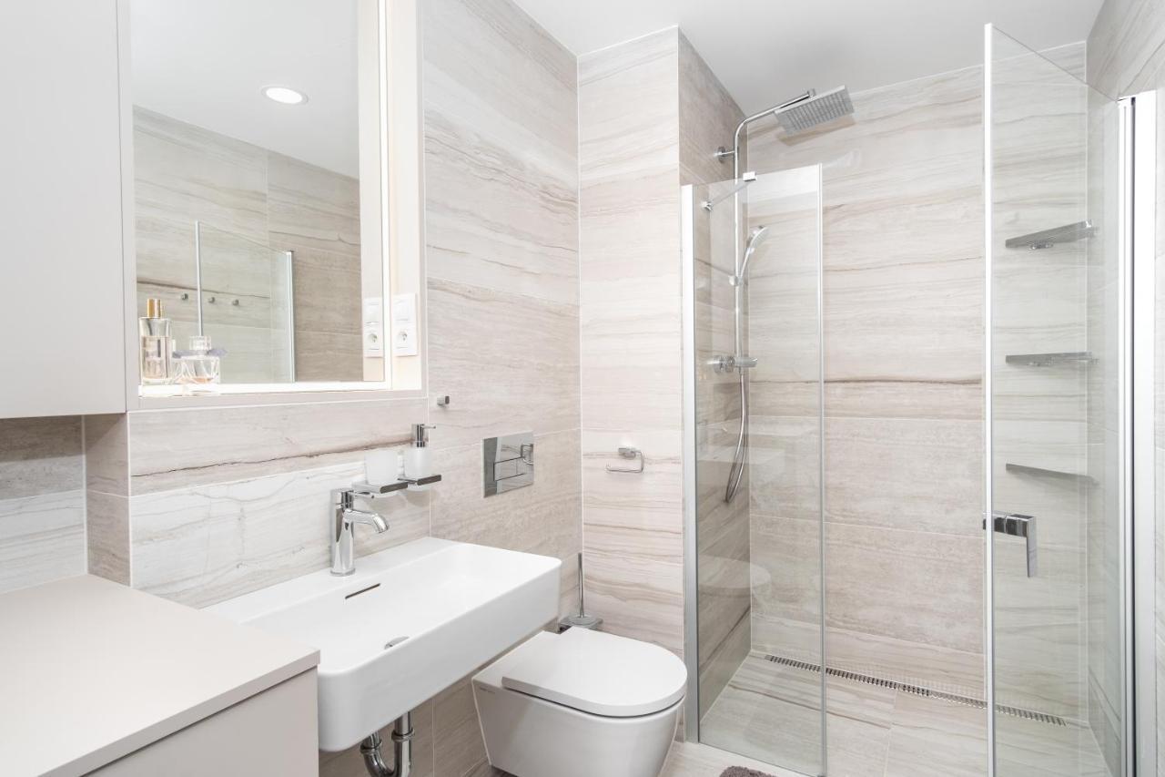 Prague Days - Premium Apartments - Balcony Εξωτερικό φωτογραφία