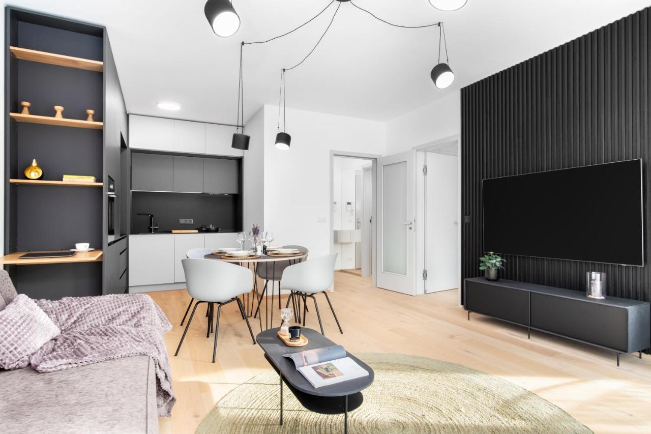 Prague Days - Premium Apartments - Balcony Εξωτερικό φωτογραφία
